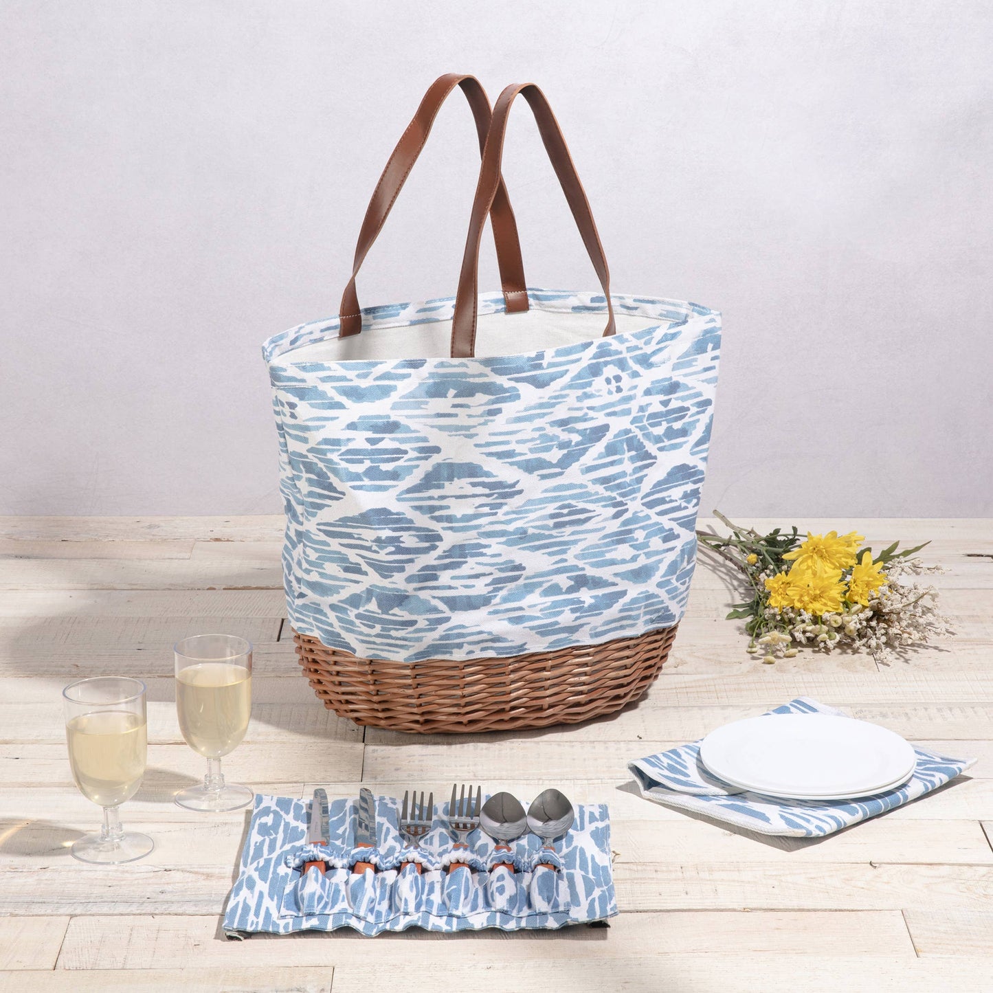 Promenade Picnic Basket